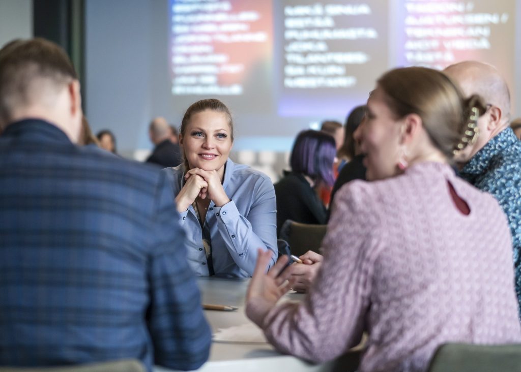 Tunnelmia Bisnesbuusti LIVEsta 2024 Tampereelta